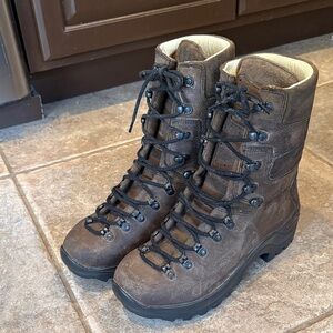 New Sno-Sealed Kenetrek Mens Brown Leather Boots -  Size 8M